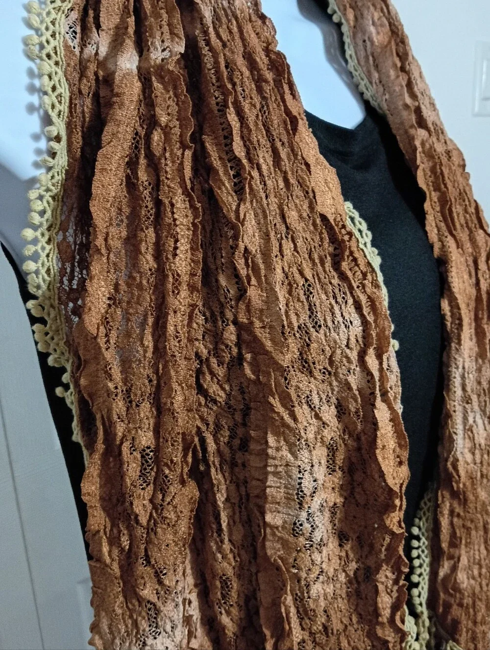 Browning Brown & Tan Lace Scarf with Cream Fringe Trim